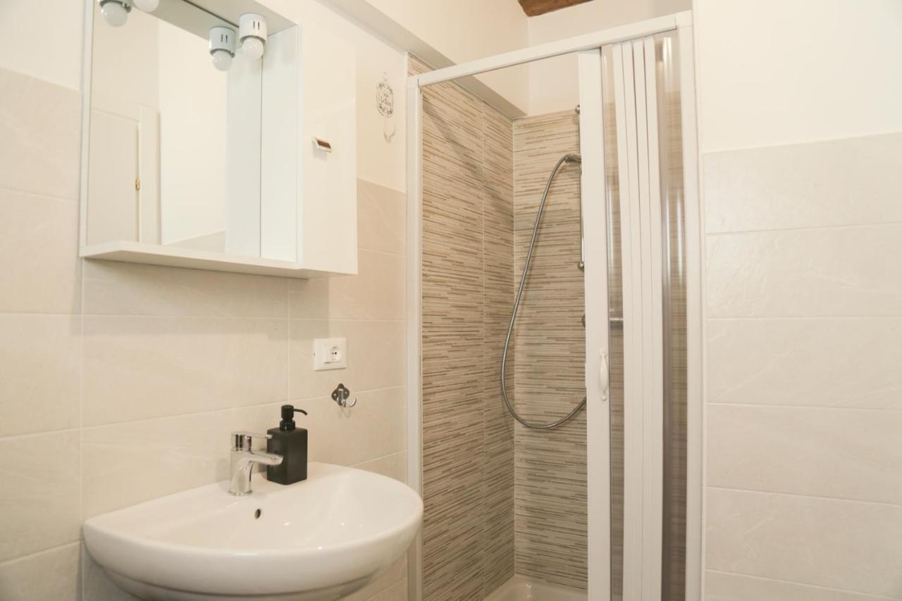 B&B Interno Sg - Monolocale Λ' Άκουιλα Εξωτερικό φωτογραφία